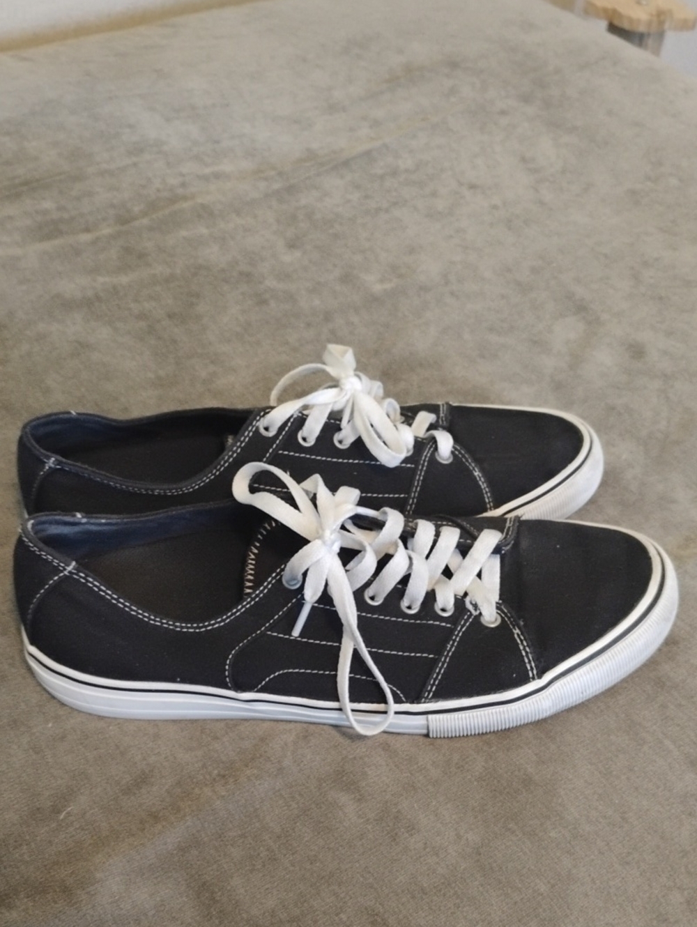 Etnies Size 10 RLS Skate Shoe
